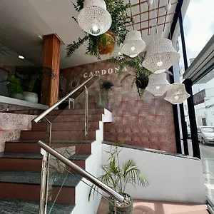  Albergue Residencia Cardona